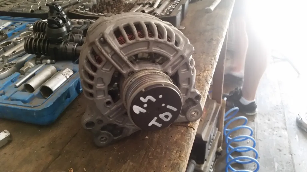 Alternator VW Polo 9N 1.4 TDI 2004 2005 2006 2007 2008