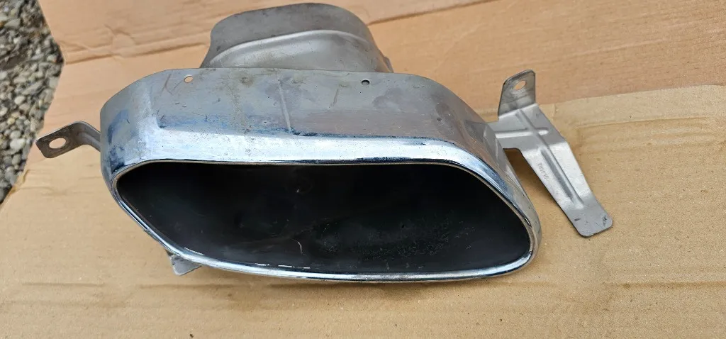 Tips / Ornament evacuare dreapta Volvo XC60 2017 2018 2019 2020 2021