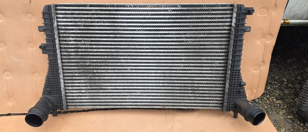 Radiator intercooler Vw Golf 6 / Skoda Octavia 2 Facelift 1.6 TDI CAYC 2009 2010 2011 2012