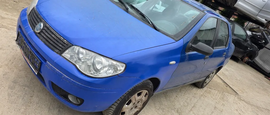 Oglinda stanga / dreapta manuala Fiat Albea 2005 2006 2007 2008