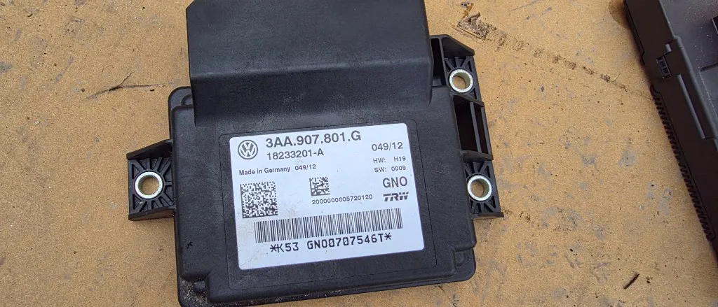 Calculator frana de mana Vw Passat CC / B7 / Tiguan 2011 2012 2013 2014