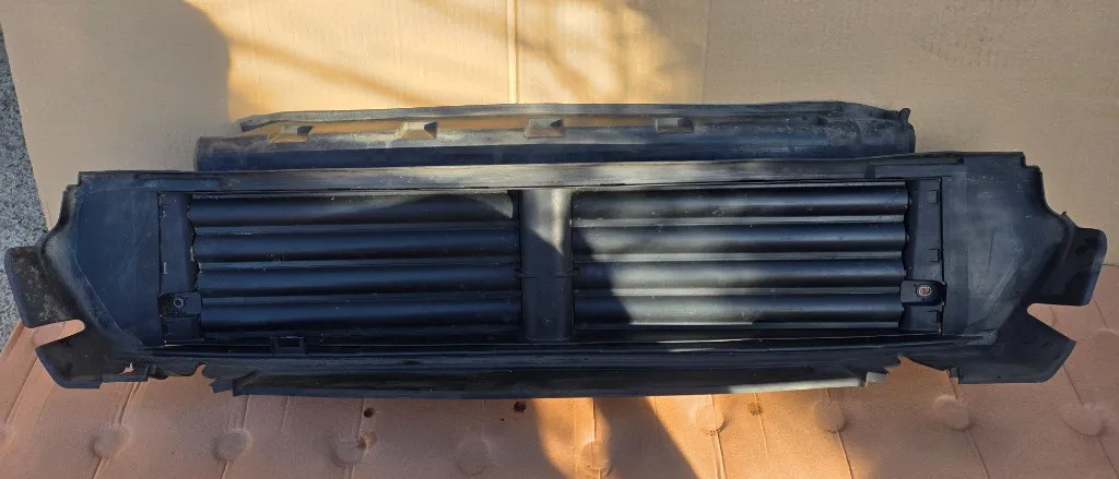 Grila activa radiator Seat Leon 5F 2014 2015 2016 2017 2018 2019