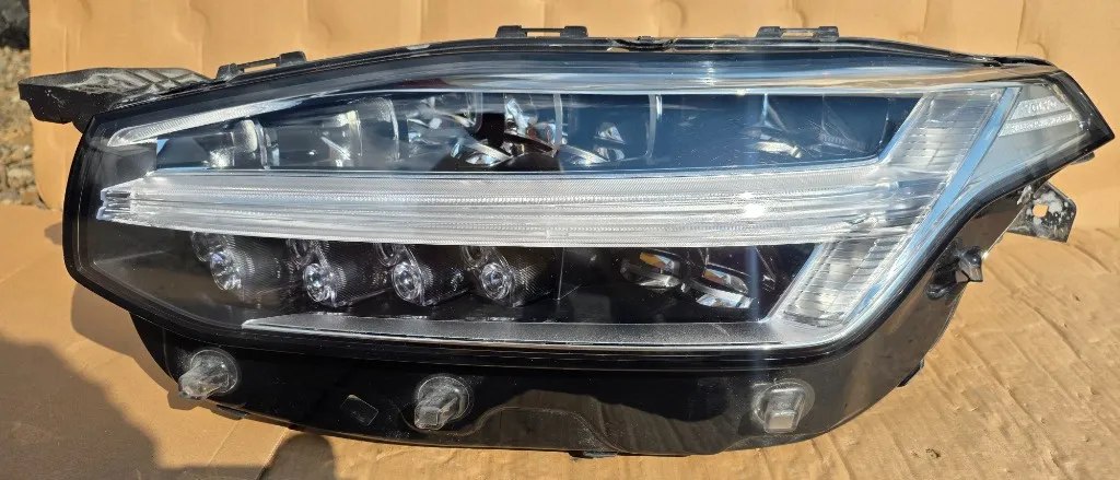 Far stanga Full Led Volvo XC90 2019 2020 2021 2022
