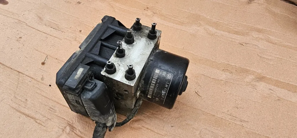 Pompa modul ABS Vw Golf 4 / Bora 2000 2001 2002 2003 2004