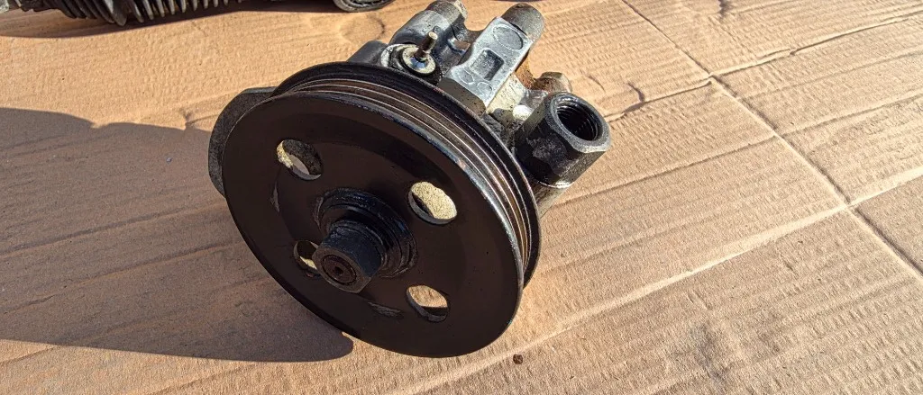 Pompa servodirectie Chevrolet Aveo / Kalos 1.2 benzina 2003 2004 2005 2006 2007 2008