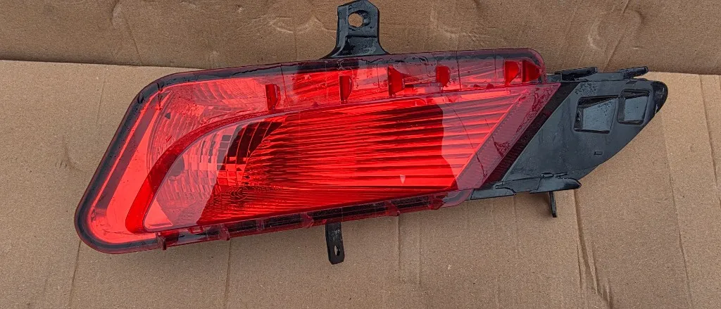 Stop stanga ceata din bara spate Volvo Xc60 2013 2014 2015 2016
