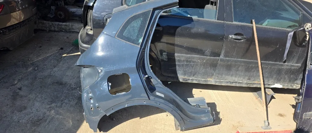 Aripa dreapta spate Renault Captur 2013 2014 2015 2016 2017 2018 2019