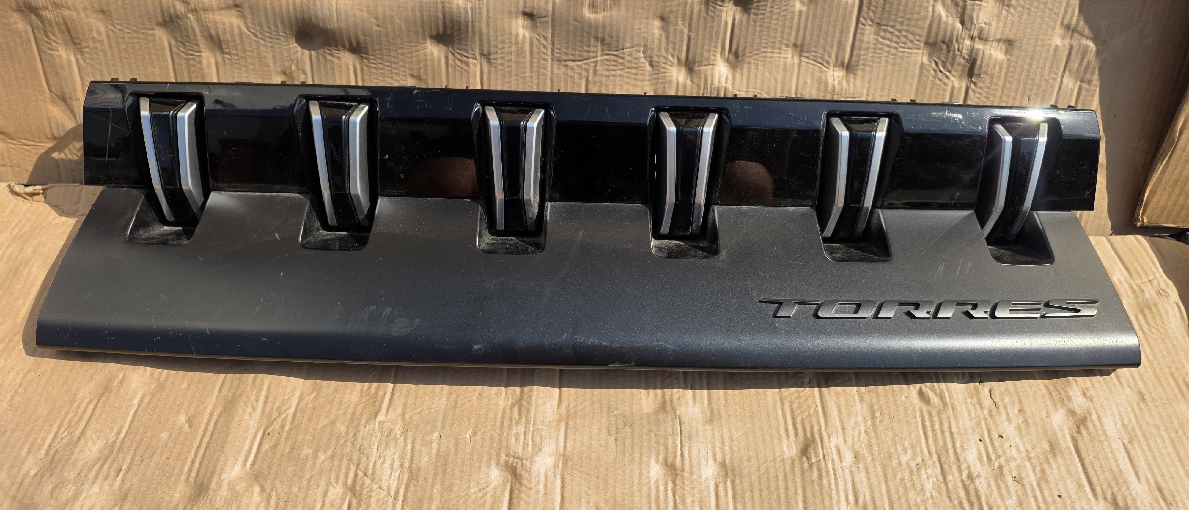 Grila radiator Ssangyong Torres 2022 2023 2024