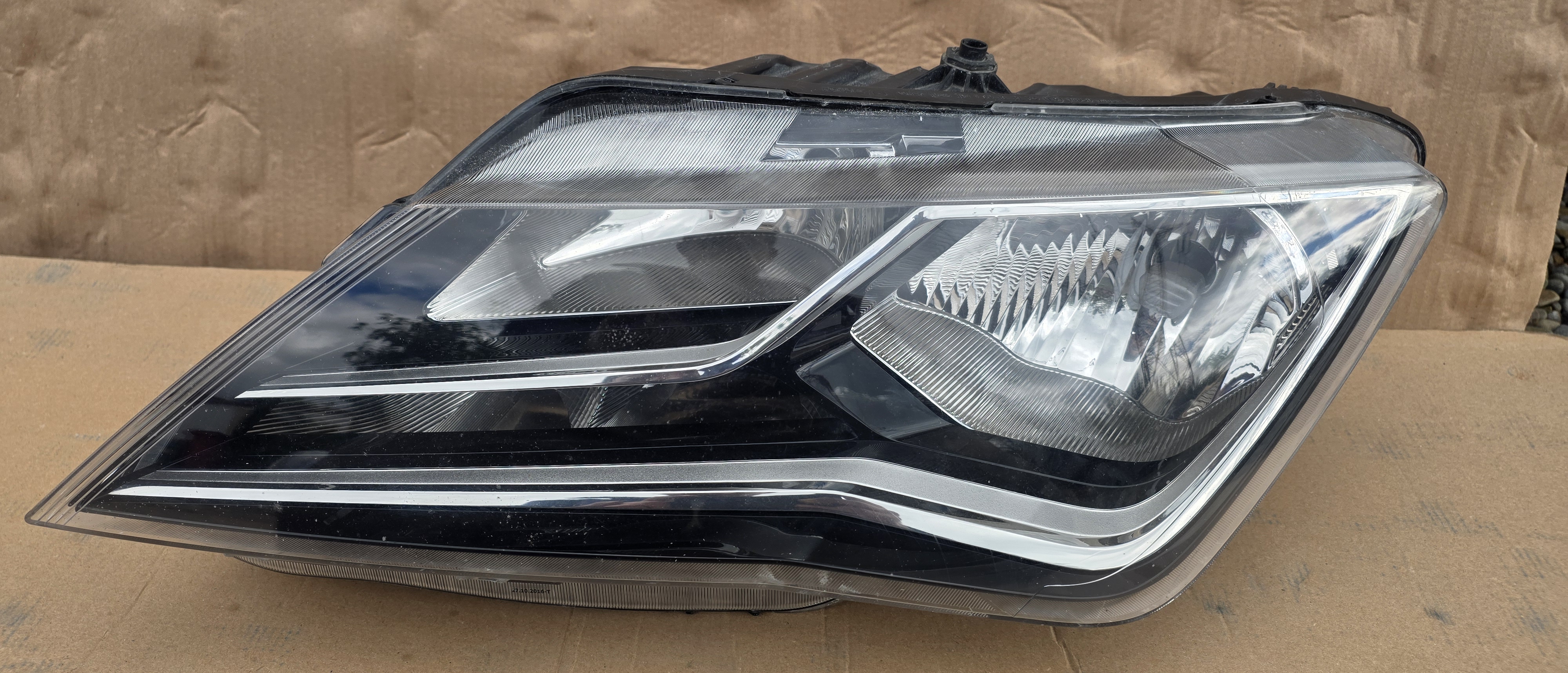 Far stanga Seat Toledo 2013 2014 2015 2016 2017