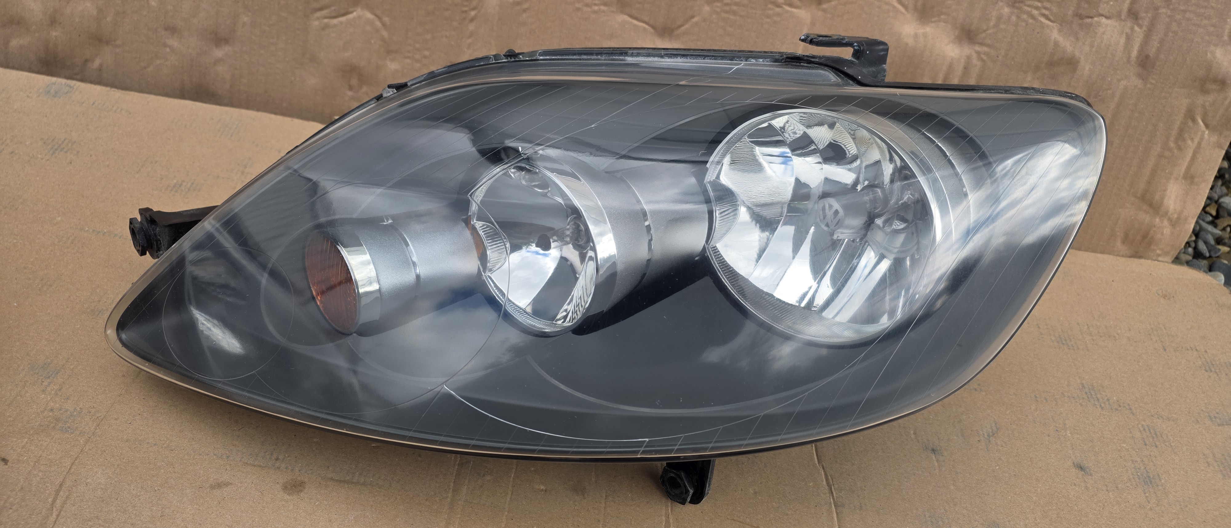 Far stanga Vw Golf 5 Plus 2005 2006 2007 2008