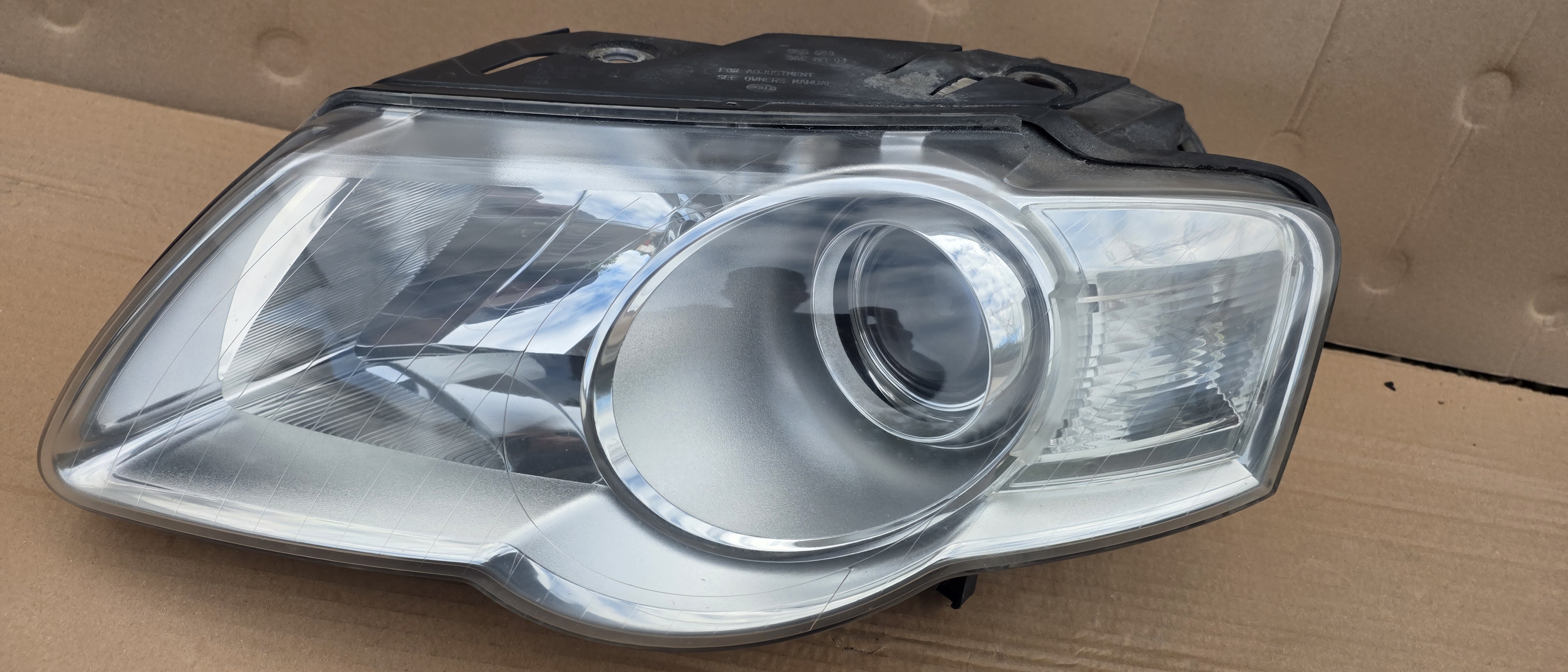 Far stanga Vw Passat B6 2006 2007 2008 2009