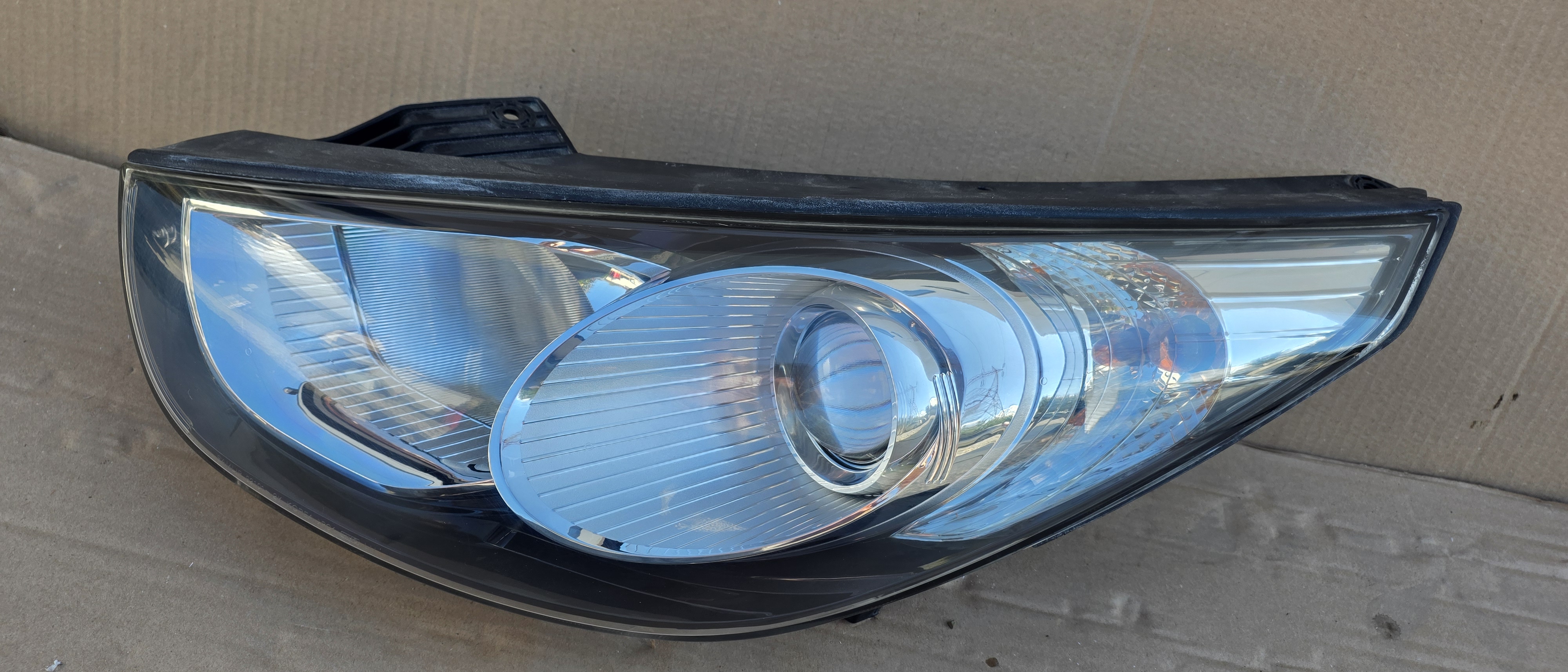Far stanga Hyundai IX35 2010 2011 2012 2013 2014