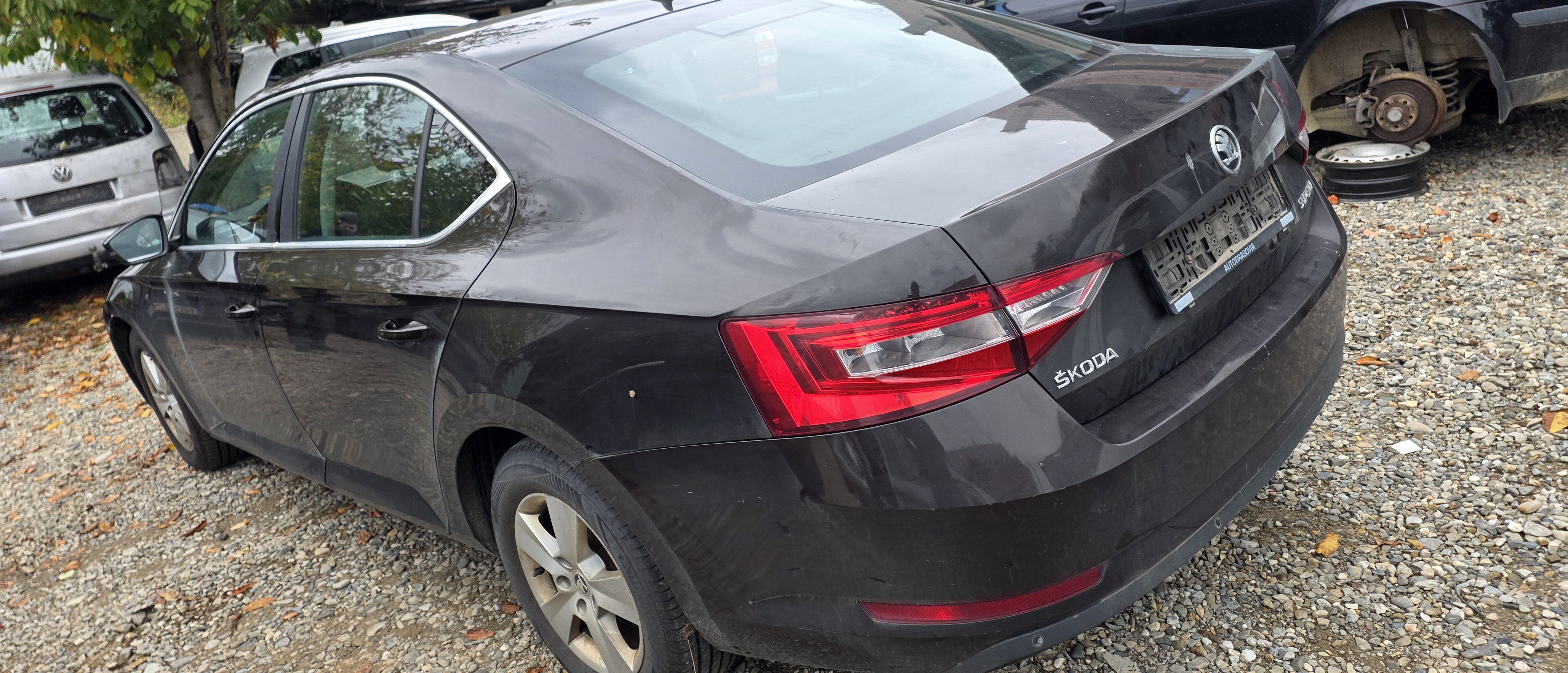 Aripa stanga spate Skoda Superb 3 3V sedan 2016 2017 2018 2019 2020