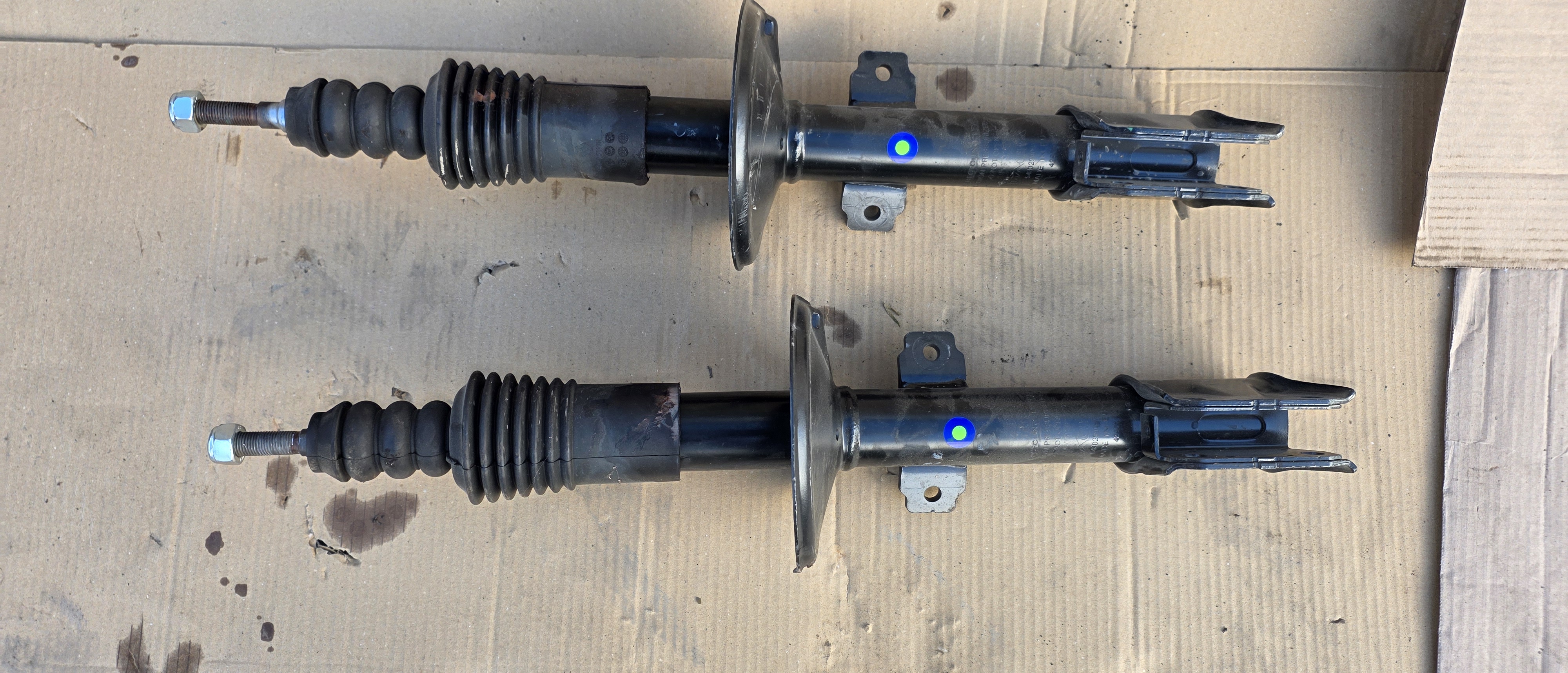 Amortizor fata Dacia Duster 2 1.3 SCE / 1.6 benzina 2018 2019 2020 2021 2022 2023