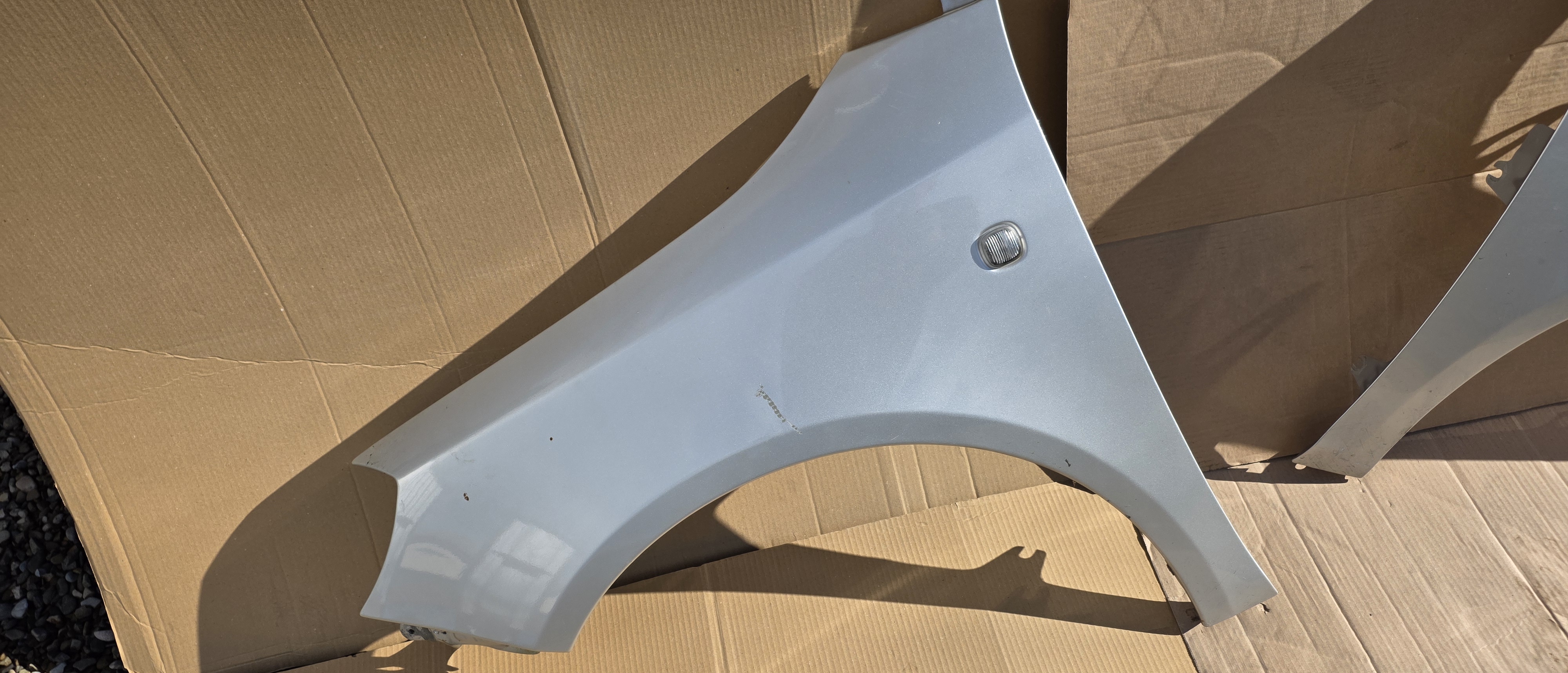Aripa stanga fata Skoda Fabia 2 2007 2008 2009 2010