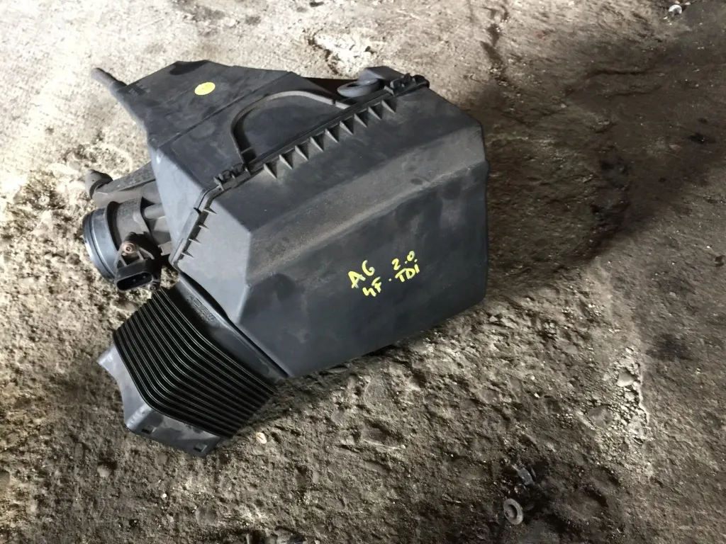 Carcasa Filtru Aer Audi A6 4f 2.0 Tdi Blb Bre 2004 2005 2006 2007