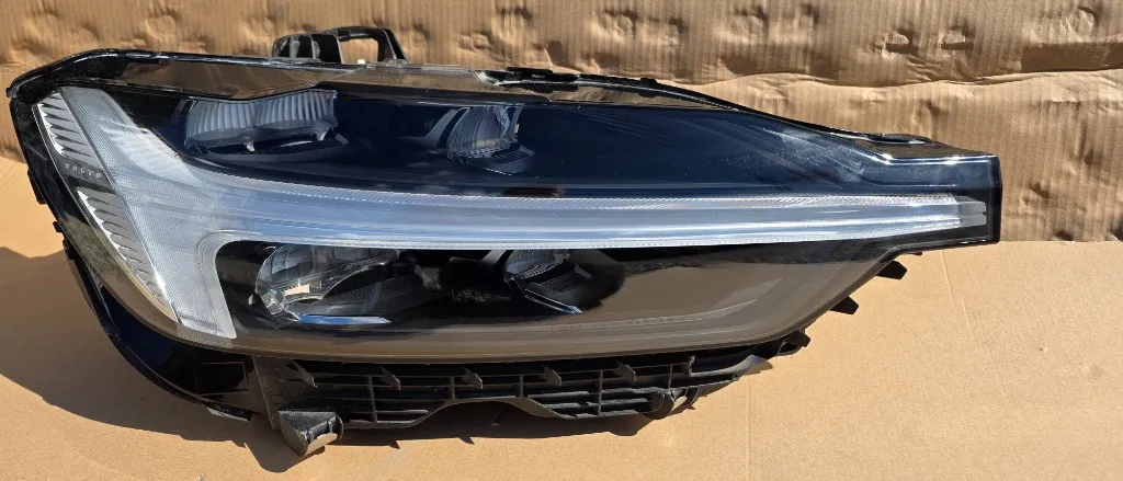 Far dreapta Full Led Volvo XC60 Facelift 2022 2023 2024
