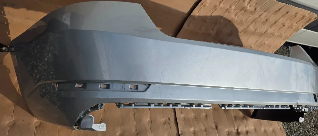 Bara spate Skoda Superb 3 3V sedan 2016 2017 2018 2019